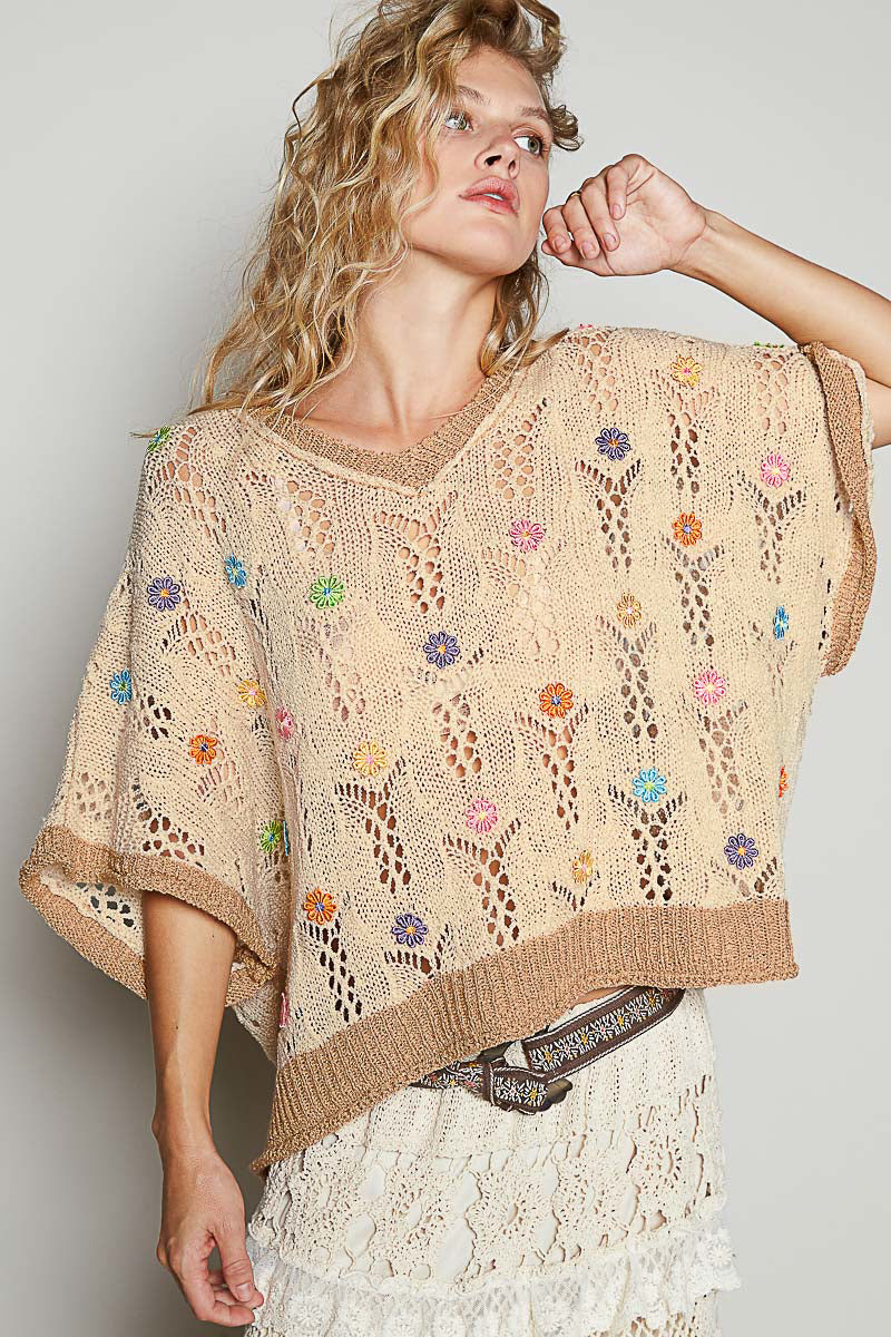 POL Relaxed Flowers V Neck Top