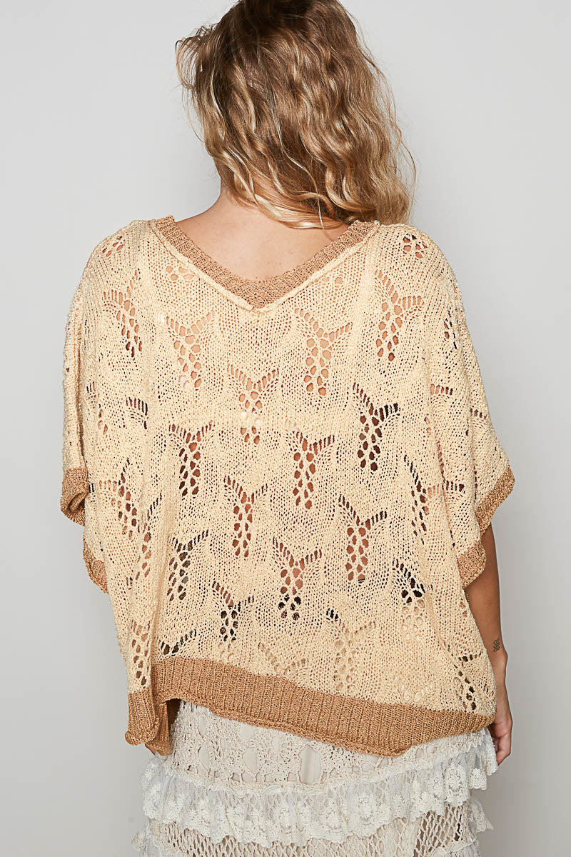 POL Relaxed Flowers V Neck Top