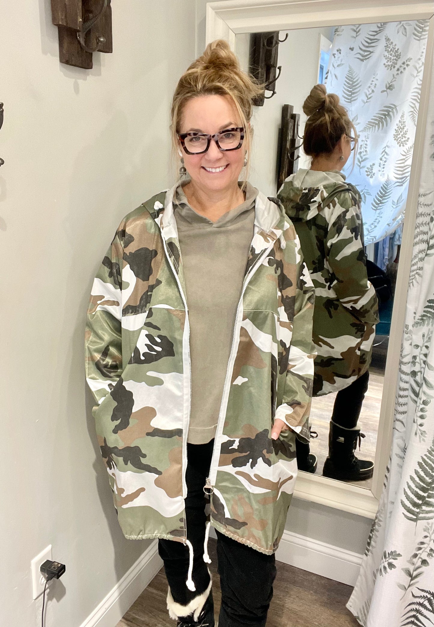 Tempo Paris Oversized Camo Jacket - M/L