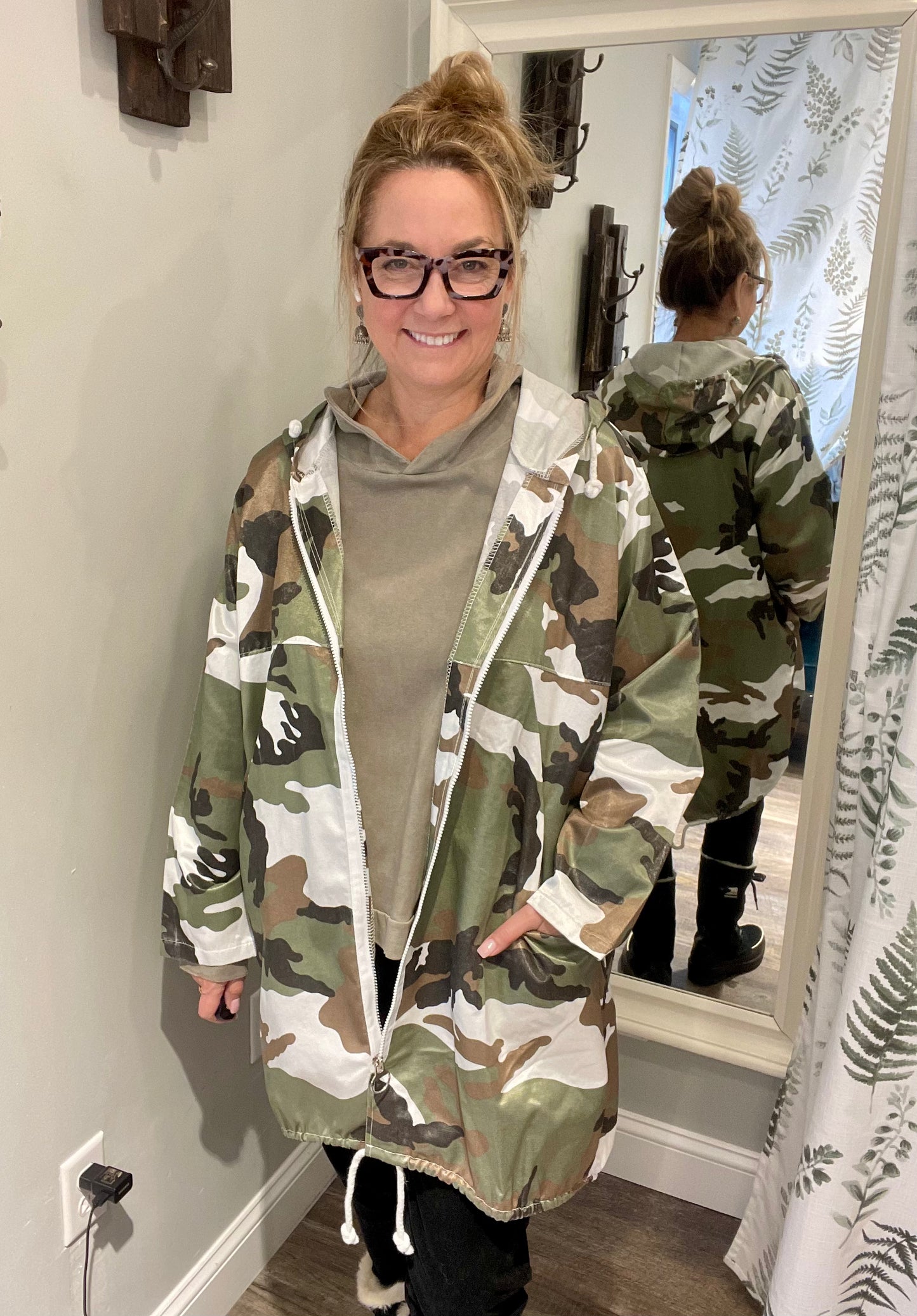 Tempo Paris Oversized Camo Jacket - M/L