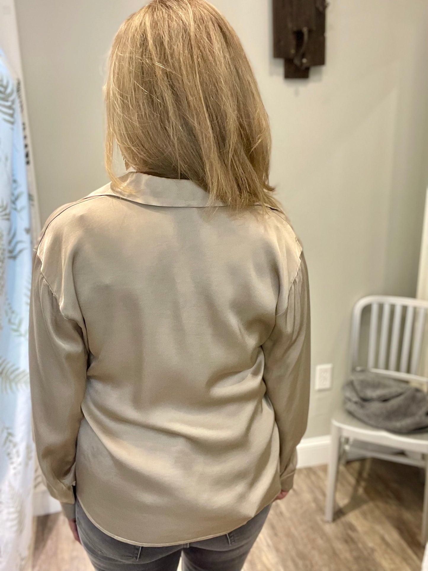 Tempo Paris Silky Button Front Top