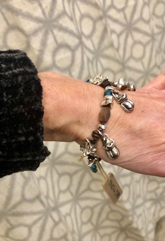 Uno de 50 Superb Scarab Bracelet