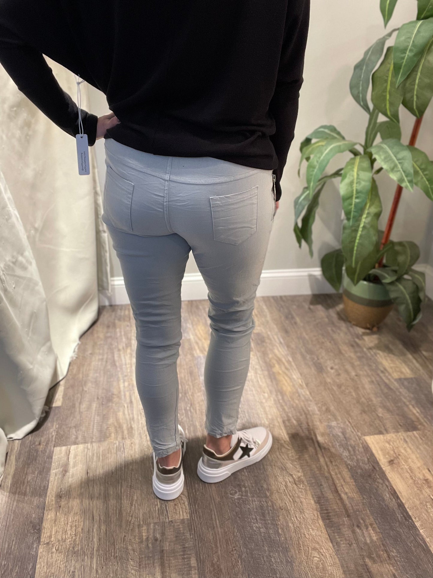 Tempo Paris Exposed Zipper Pants - MEDIUM