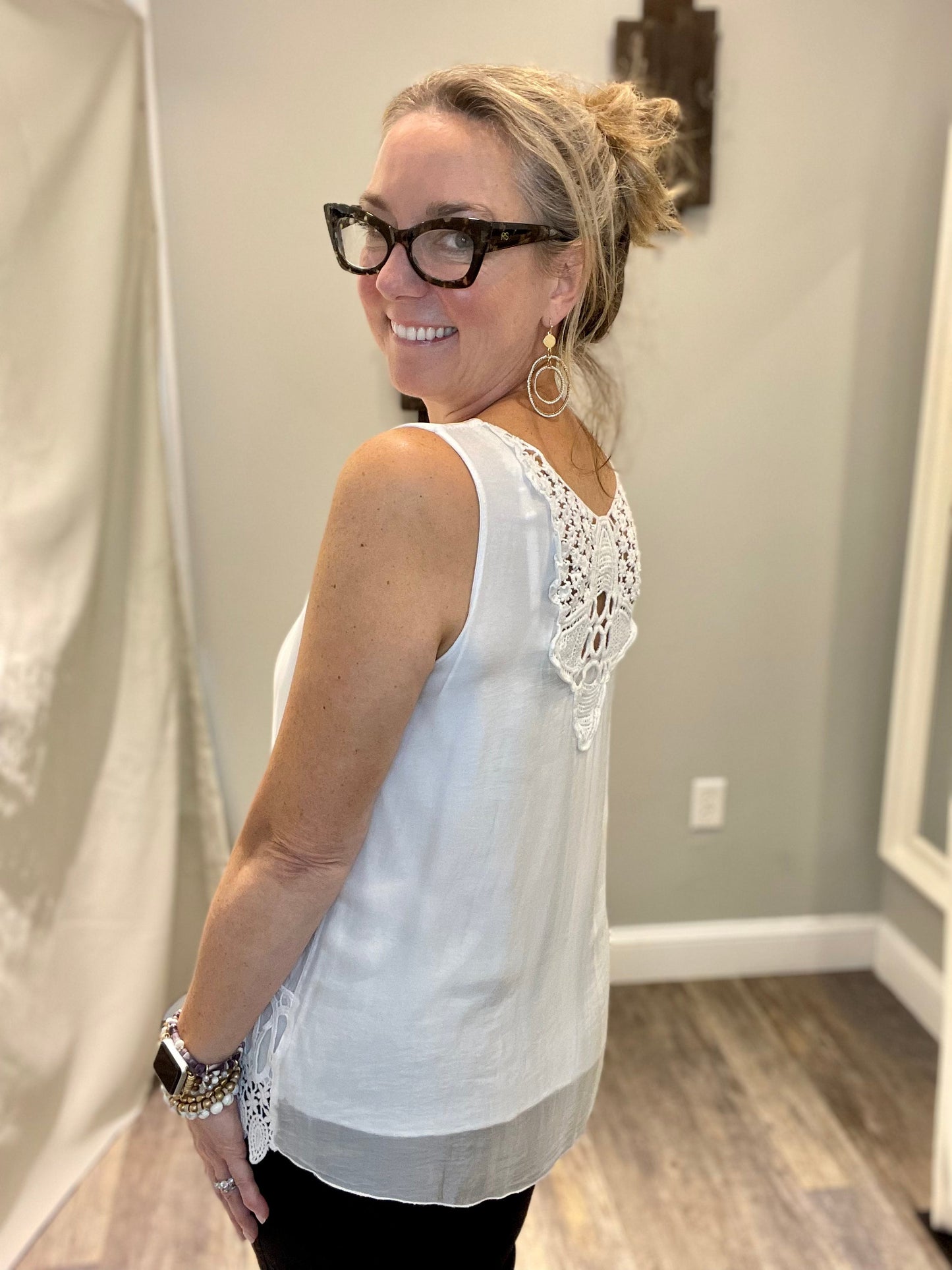 Tempo Paris Sleeveless Silk Embroidered Top - MEDIUM