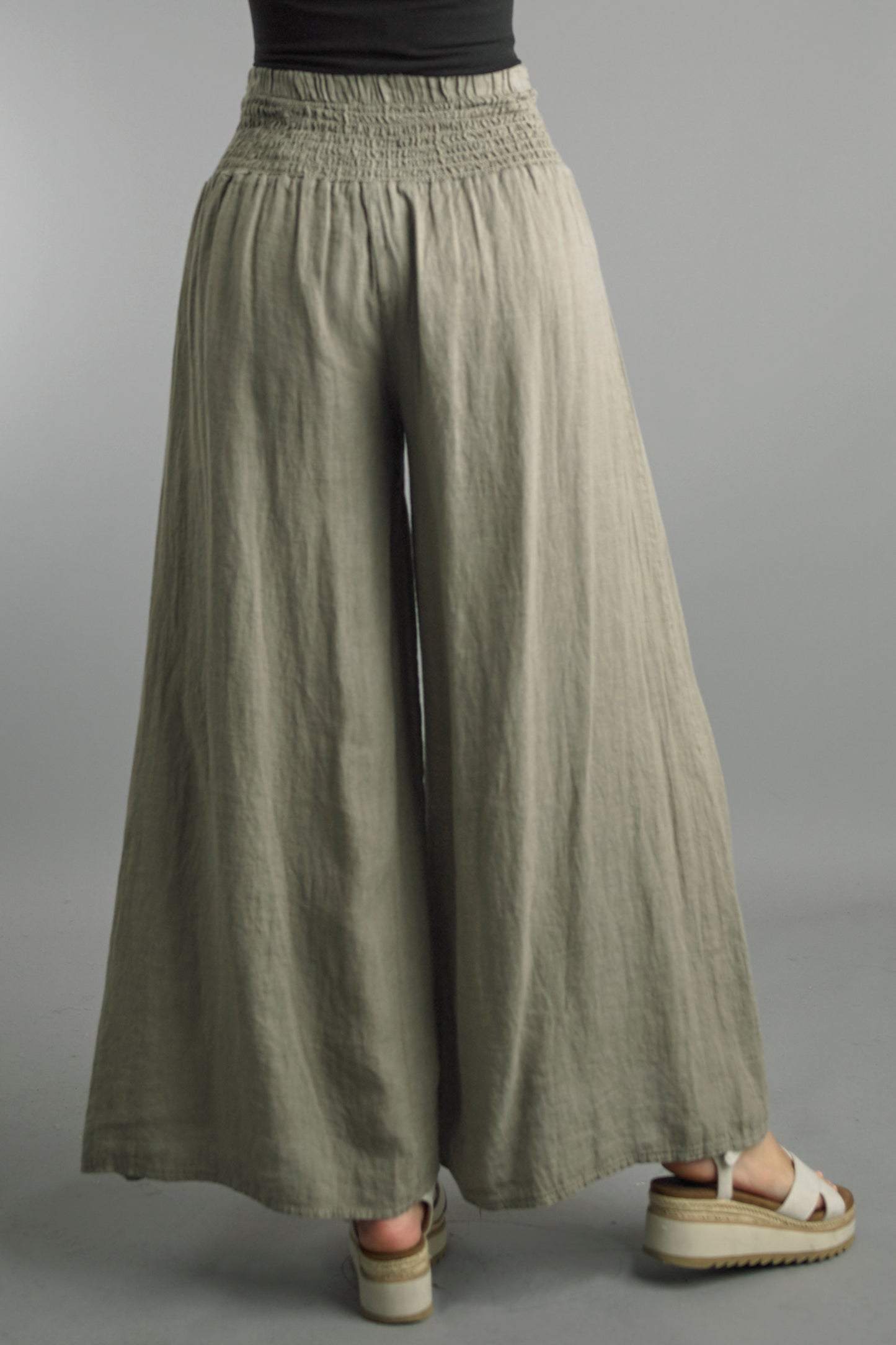 Tempo Paris Smocked Waist Linen Pants