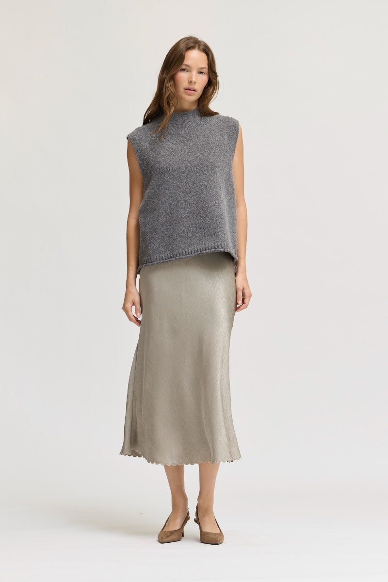 Grade & Gather Scallop Hem Satin Skirt