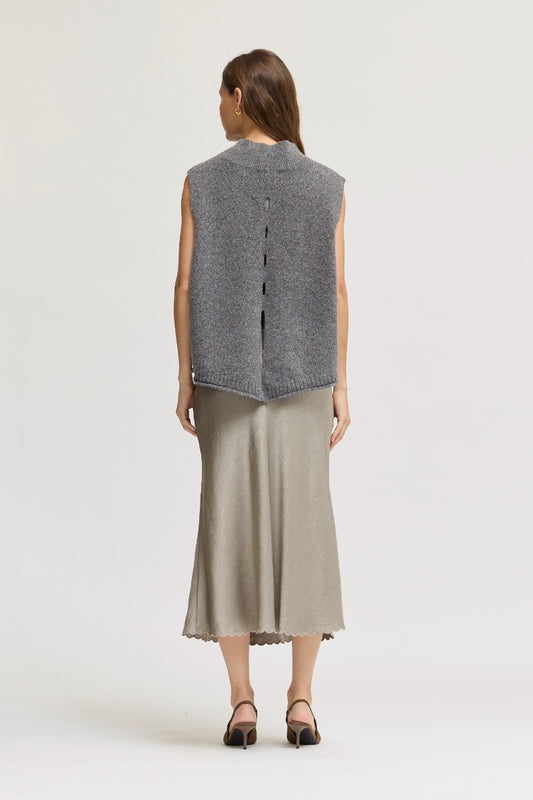 Grade & Gather Scallop Hem Satin Skirt