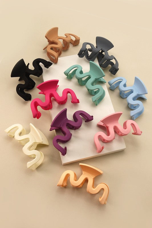Resin Wavy Hair Claw Clip
