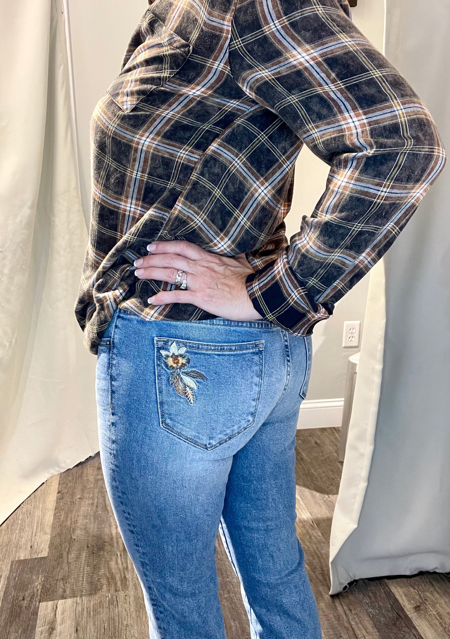 Driftwood Colette in Falling Floral Jeans