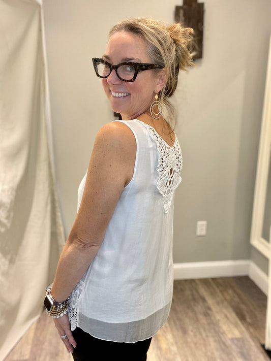 Tempo Paris Sleeveless Silk Embroidered Top - MEDIUM